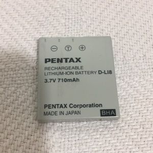 Used Pentax rechargeable lithium-ion battery D-LI8